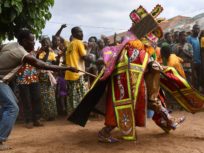 festival-del-benin-transafrica-egun-mask
