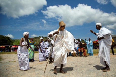 transafrica-articolo-ghana-togo-benin-festival-miglio-uomini-danzanti