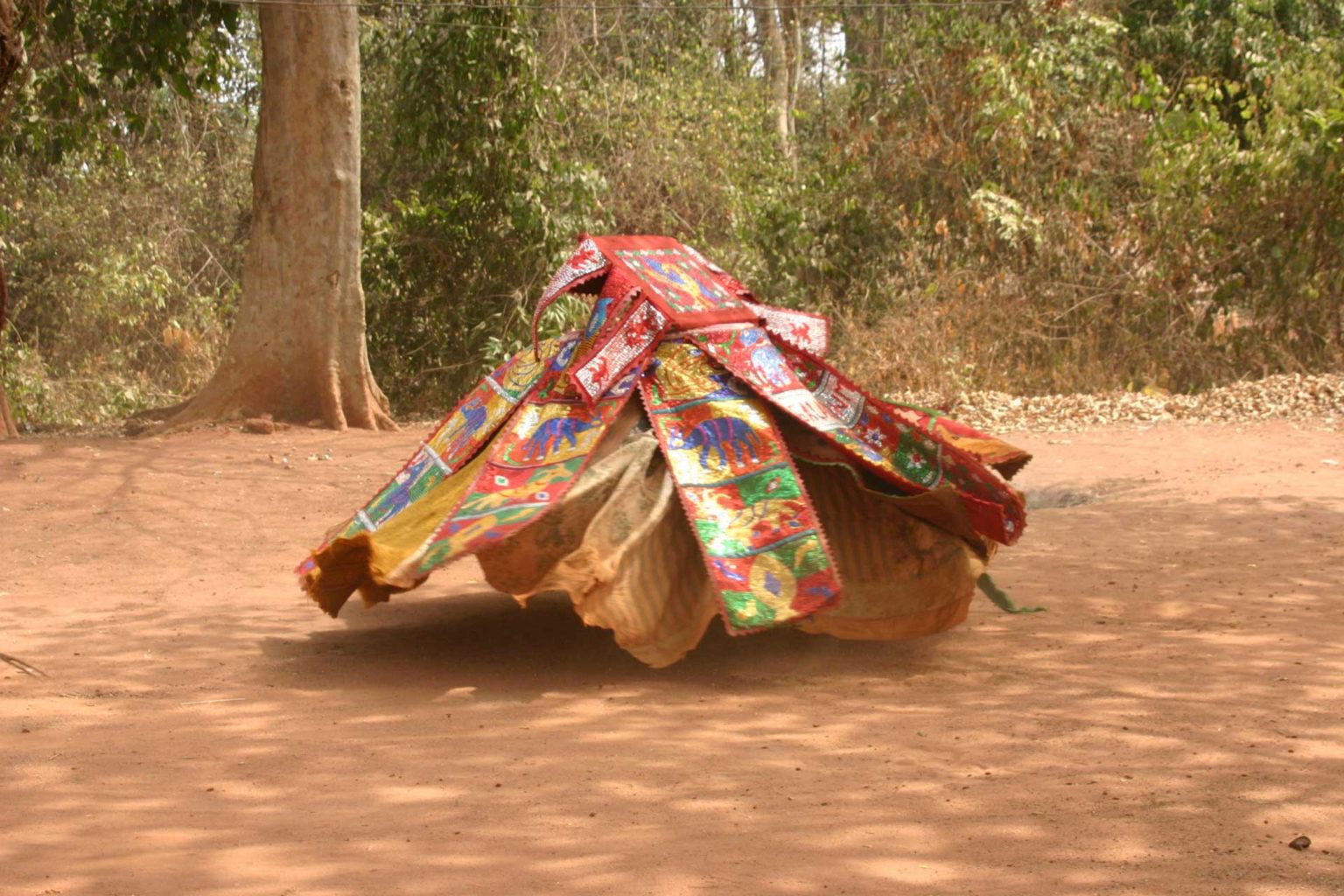 2024 IN THE LAND OF TRIBES AND MASKS 11 Days Togo Benin TransAfrica   Transafrica Articolo Togo Benin Terra Magia Danza Costume Tondo 1536x1024 